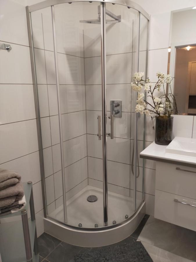 Apartament -Sweet Home Lubiń Екстериор снимка